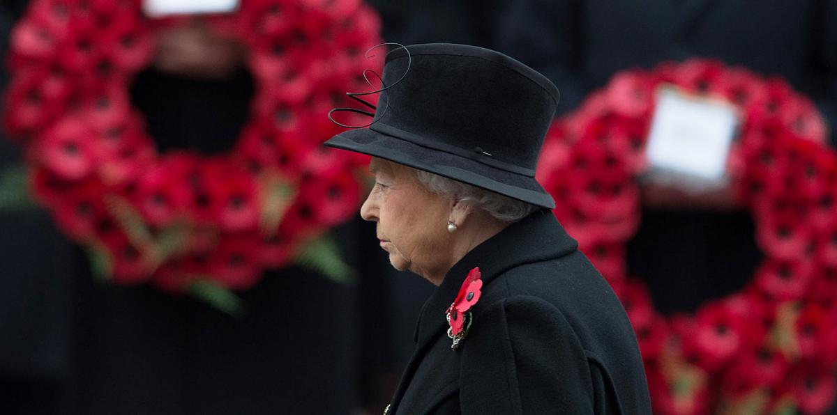 Elizabeth Windsor at a remembrance ceremony